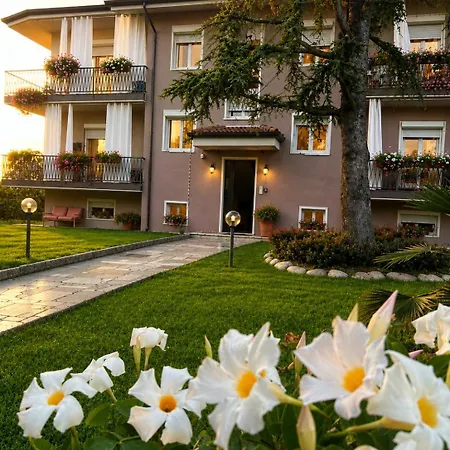 Otta House Garda * Castelnuovo del Garda